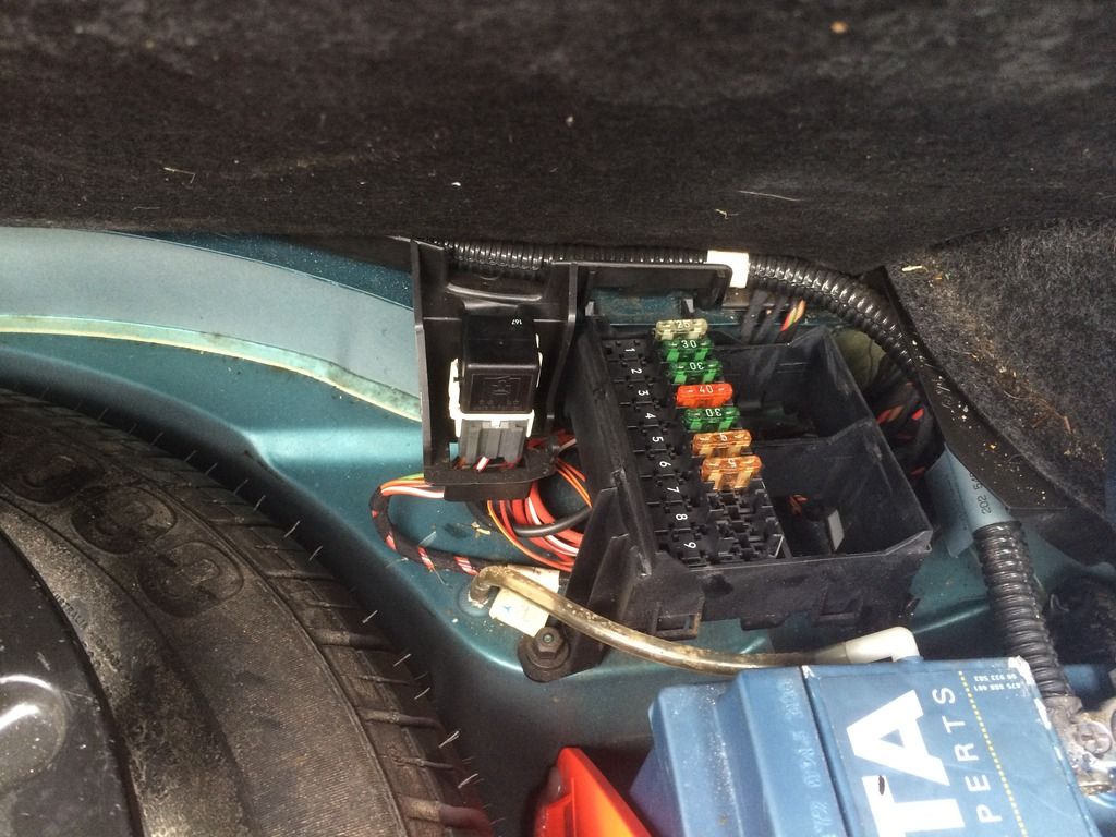 W202 C240 Fuel Pump Relay Test ? MercedesBenz Owners' Forums